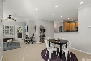 Photo #2: 240001453 Listing 