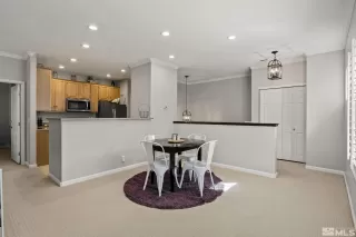 Photo #3: 240001453 Listing 