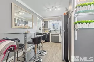 Photo #5: 240001522 Listing