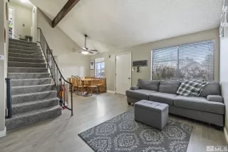 Photo #2: 240001548 Listing