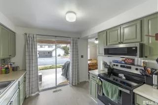 Photo #4: 240001548 Listing