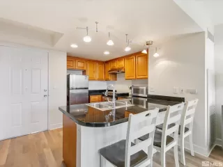 Photo #6: 240001590 Listing