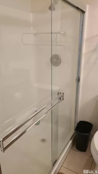 Photo #6: 240001599 Listing 