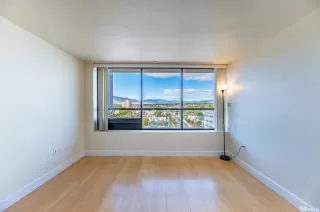 Photo #5: 240001601 Listing 