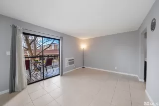 Photo #4: 240001608 Listing