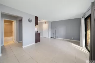 Photo #6: 240001608 Listing