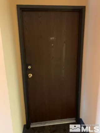 Photo #2: 240001658 Listing