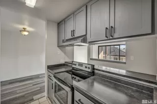 Photo #5: 240001728 Listing