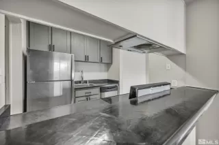 Photo #6: 240001728 Listing