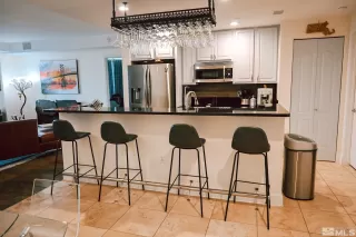 Photo #6: 240001757 Listing 