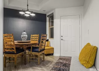 Photo #2: 240001758 Listing 