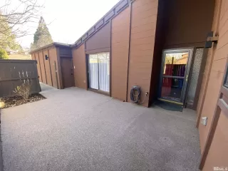 Photo #3: 240001900 Listing