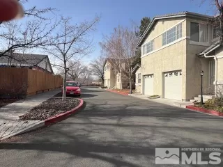 Photo #6: 240001942 Listing 