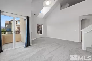 Photo #5: 240001948 Listing 