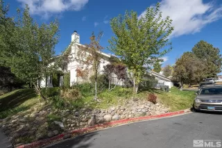 Photo #3: 240001973 Listing 