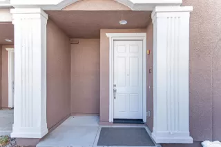 Photo #2: 240002028 Listing