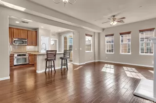 Photo #4: 240002028 Listing