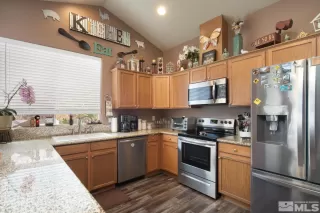 Photo #3: 240002062 Listing