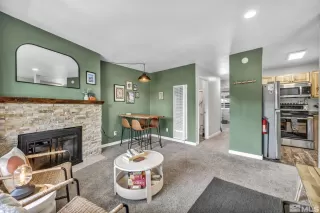 Photo #2: 240002075 Listing