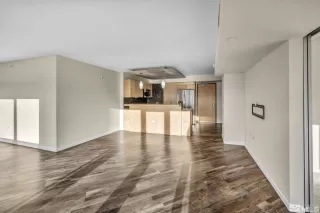 Photo #6: 240002100 Listing