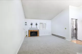 Photo #5: 240002119 Listing 