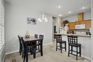 Photo #6: 240002125 Listing