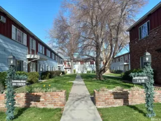 Photo #2: 240002133 Listing 