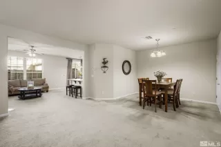 Photo #3: 240002176 Listing