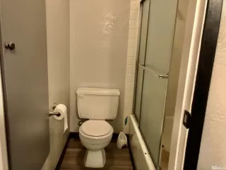 Photo #5: 240002190 Listing