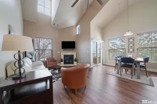 Photo #2: 240002242 Listing 