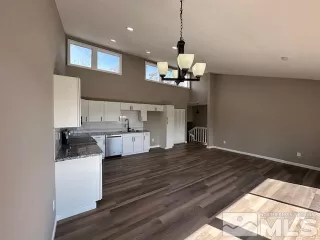 Photo #6: 240002254 Listing 