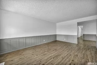 Photo #3: 240002388 Listing