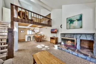 Photo #2: 240002405 Listing 