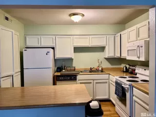 Photo #1: 240002419 Listing 