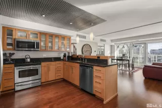 Photo #1: 240002447 Listing 