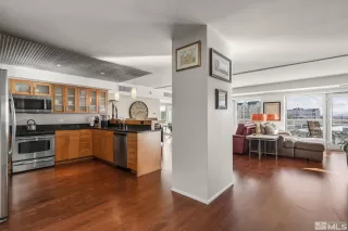 Photo #2: 240002447 Listing 