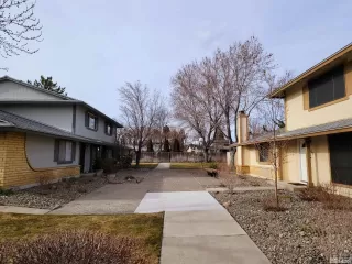 Photo #2: 240002449 Listing