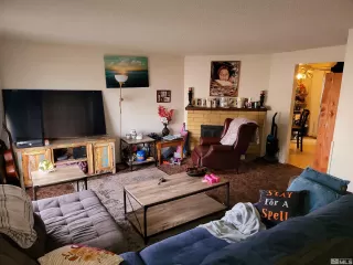 Photo #3: 240002449 Listing