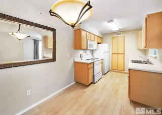 Photo #3: 240002469 Listing 