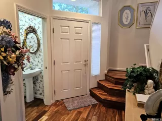 Photo #3: 240002535 Listing 