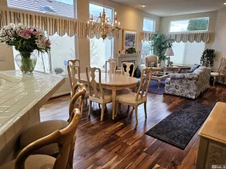 Photo #6: 240002535 Listing 