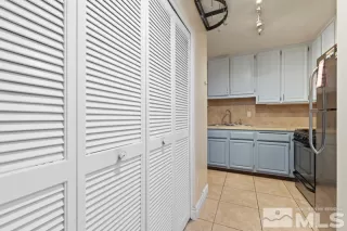 Photo #6: 240002590 Listing 