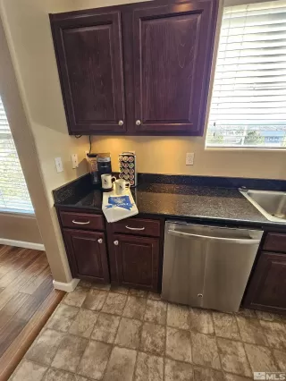 Photo #6: 240002657 Listing 