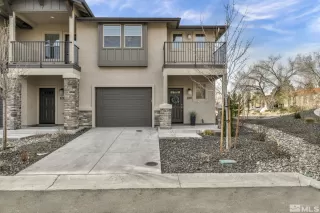 Photo #1: 240002668 Listing