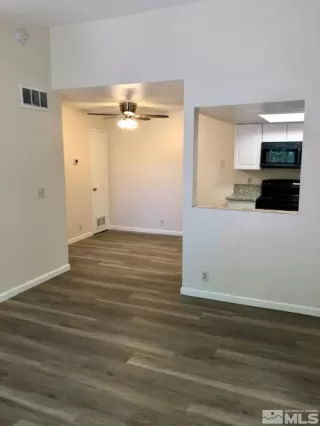 Photo #1: 240002686 Listing