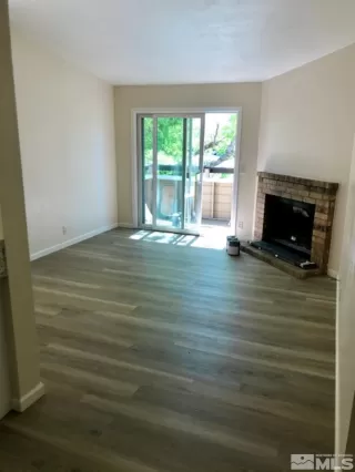 Photo #2: 240002686 Listing