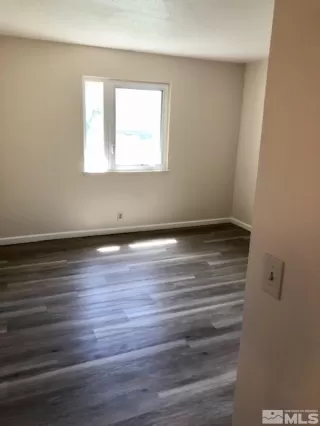 Photo #5: 240002686 Listing