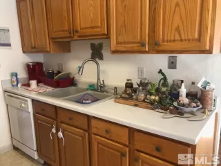 Photo #2: 240002699 Listing