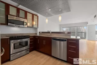 Photo #4: 240002719 Listing 