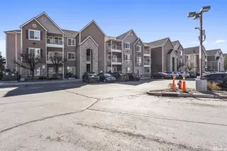 Photo #2: 240002760 Listing